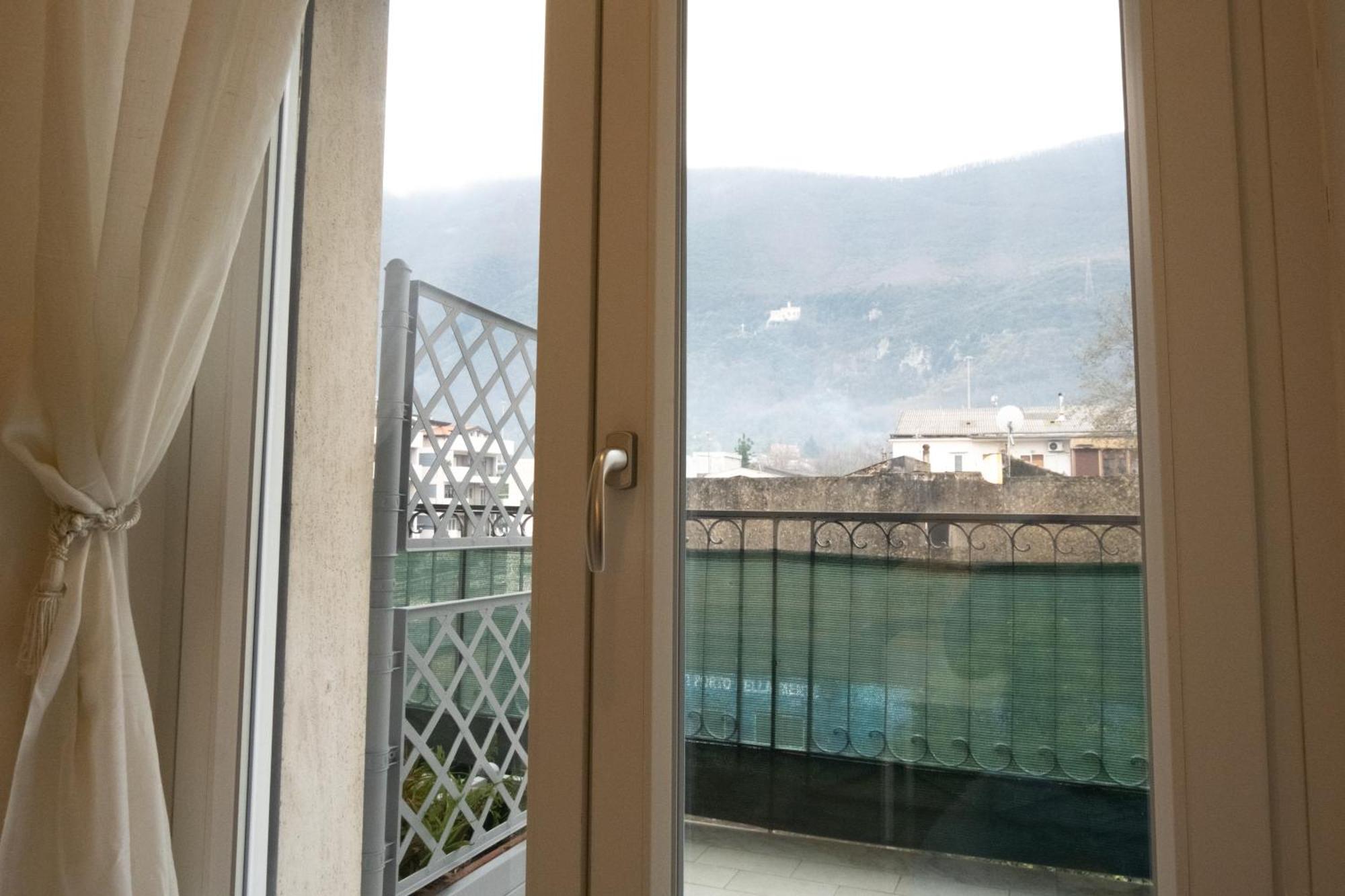 Montalbino House - Rooms And Apartments 下诺切拉 外观 照片